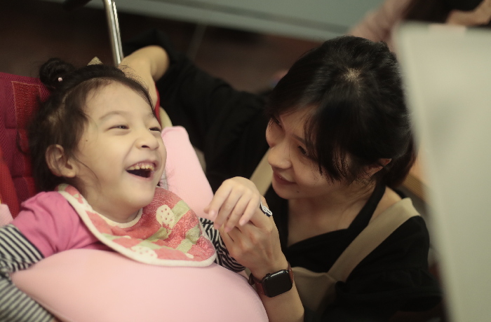 眼動老師專訪—有張力的孩子可以使用眼控嗎？