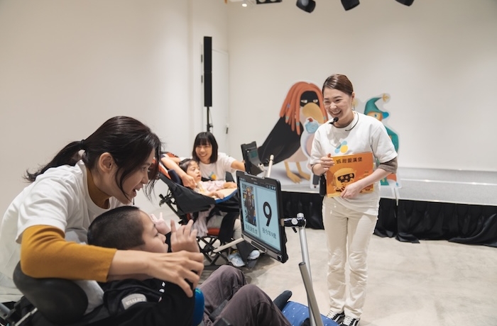 這個漢堡甜甜的？米雪姊姊和小學員的故事時光