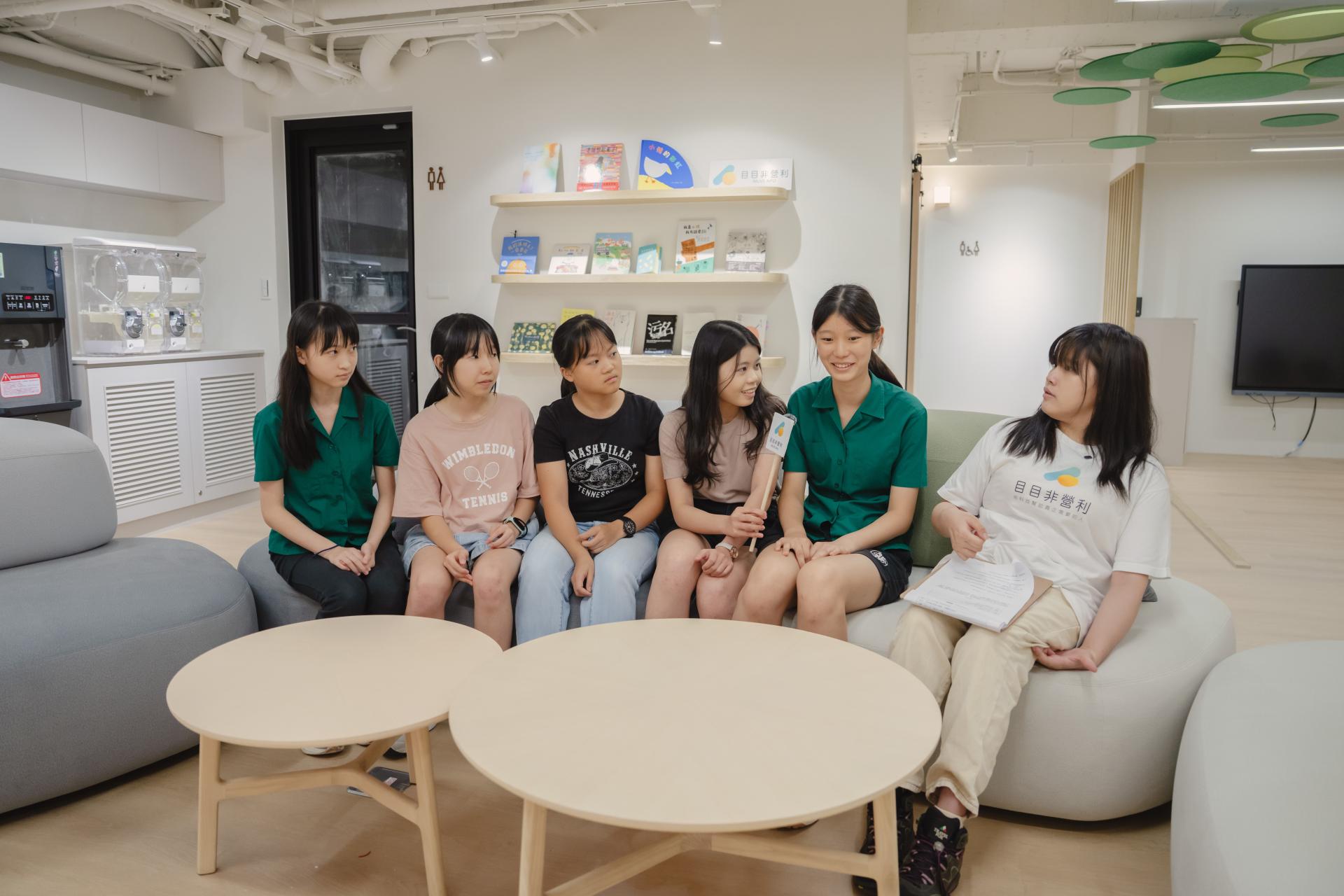 第一次連續訪問五位學生，這應該是我遇到最困難的事吧！